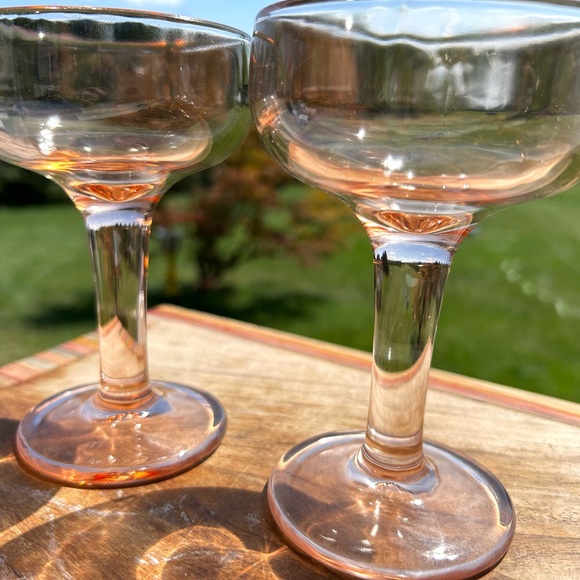 Vintage Set up PINK DEPRESSION GLASS ICE BUCKET 2 coupe glasses/shot glass - Picture 5 of 15